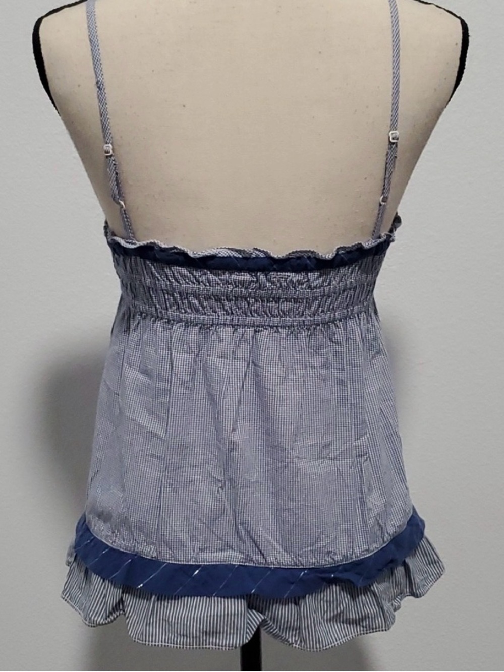 Women's Empire Waist Hollister Top - Picture 2 of 3